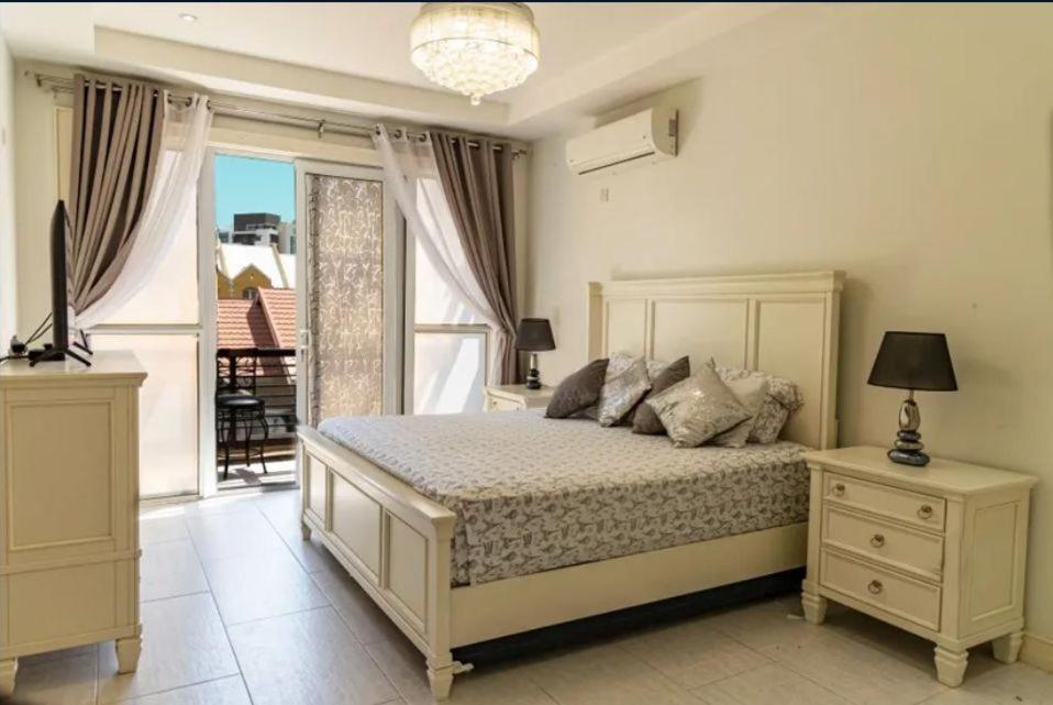 Finest Accommodation Riches Manor 1 Gladstone Drive Apt A2 Kgn 6 New Kgn Kingston Exterior photo